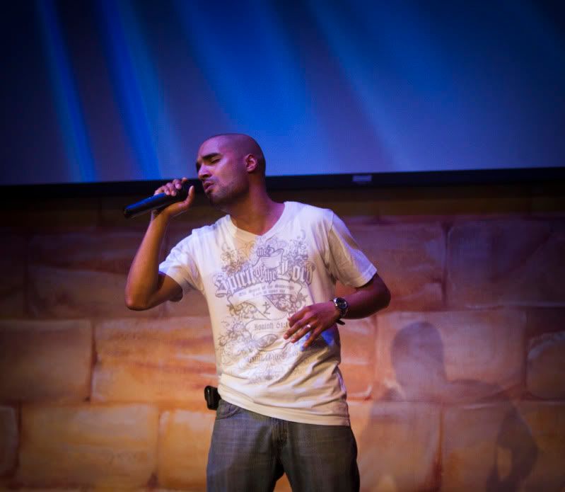 IMAGE: http://i91.photobucket.com/albums/k286/bighec_45/2ef3c993.jpg