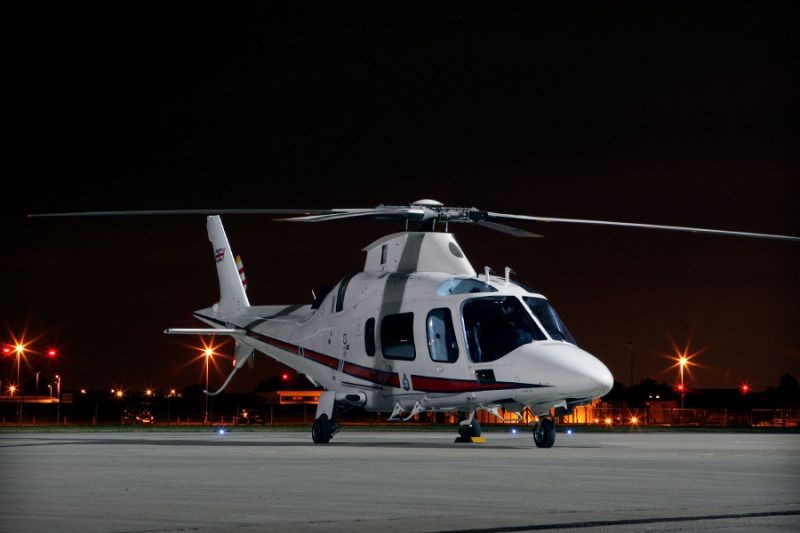 IMAGE: http://i91.photobucket.com/albums/k287/dinof/9O1O4808www.jpg