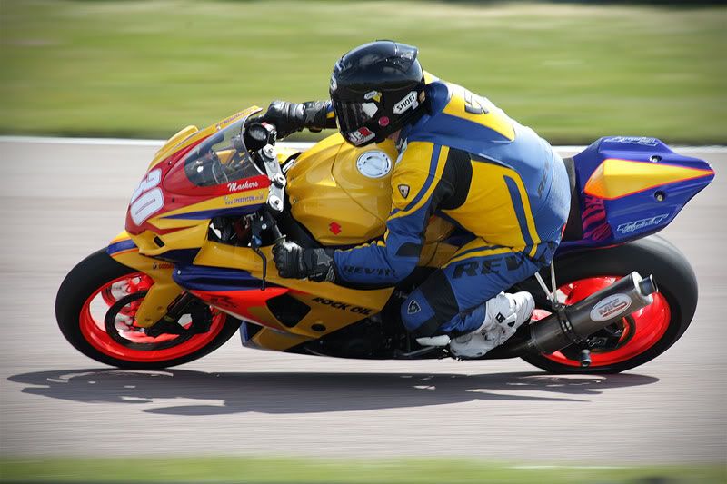 IMAGE: http://i91.photobucket.com/albums/k287/dinof/9O1O8579w.jpg