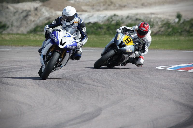 IMAGE: http://i91.photobucket.com/albums/k287/dinof/9O1O8652w.jpg