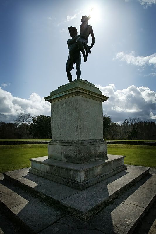 IMAGE: http://i91.photobucket.com/albums/k287/dinof/E98V6205www.jpg