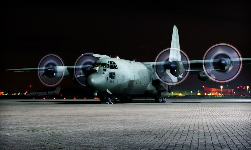 IMAGE: http://i91.photobucket.com/albums/k287/dinof/Photobucket%20Desktop%20-%20DEANFELTIMO-PC/9O1O5539www_zps74344ada.jpg