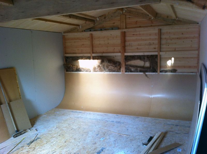 IMAGE: http://i91.photobucket.com/albums/k287/dinof/curvey.jpg