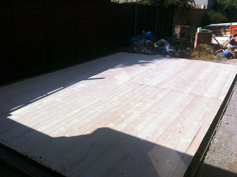 IMAGE: http://i91.photobucket.com/albums/k287/dinof/studio1-1.jpg