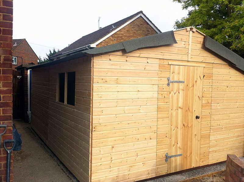 IMAGE: http://i91.photobucket.com/albums/k287/dinof/studio4-1.jpg