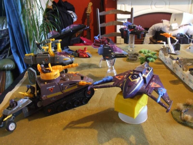 391681_10151254861926539_2001729567_n_zp