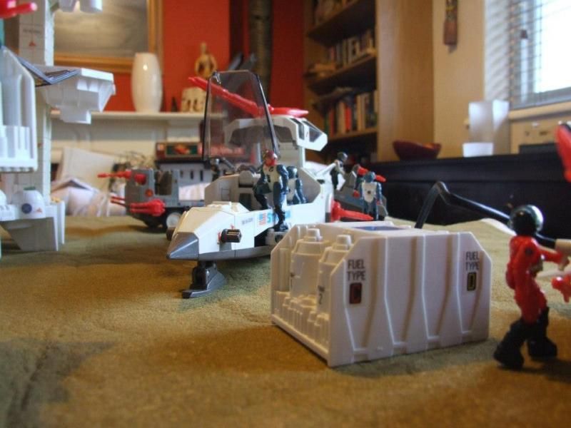 598725_10151254944626539_1952932808_n_zp