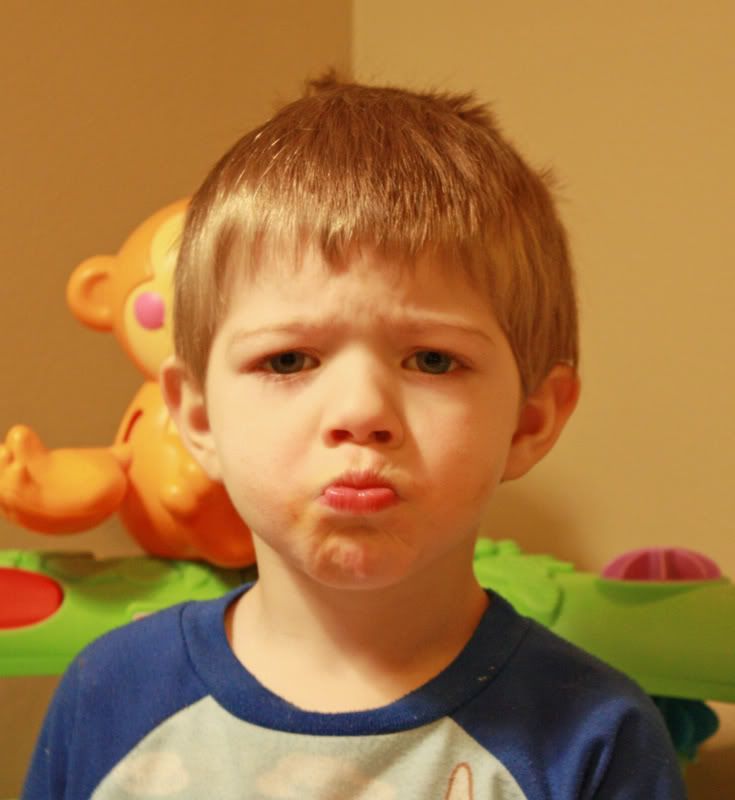 IMAGE: http://i91.photobucket.com/albums/k313/becky_us/Jacobsilly.jpg?t=1235316341