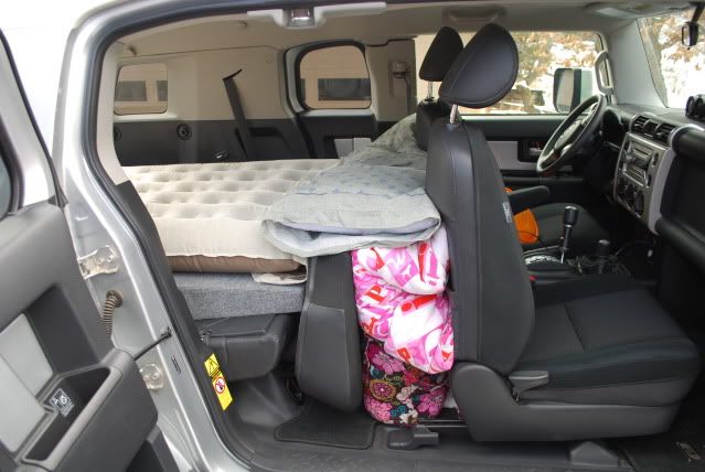 Can you sleep in the back of a toyota fj